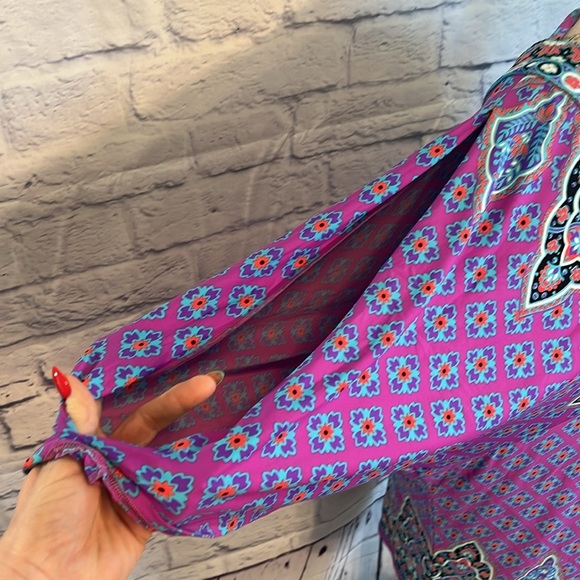 Nanette Lepore Swim CoverUp Moroccan Medallion Size Large Cold Shoulder V-neck - Picture 5 of 9